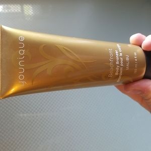 Younique Beachfront Body Bronzer..Malibu 4 fl oz